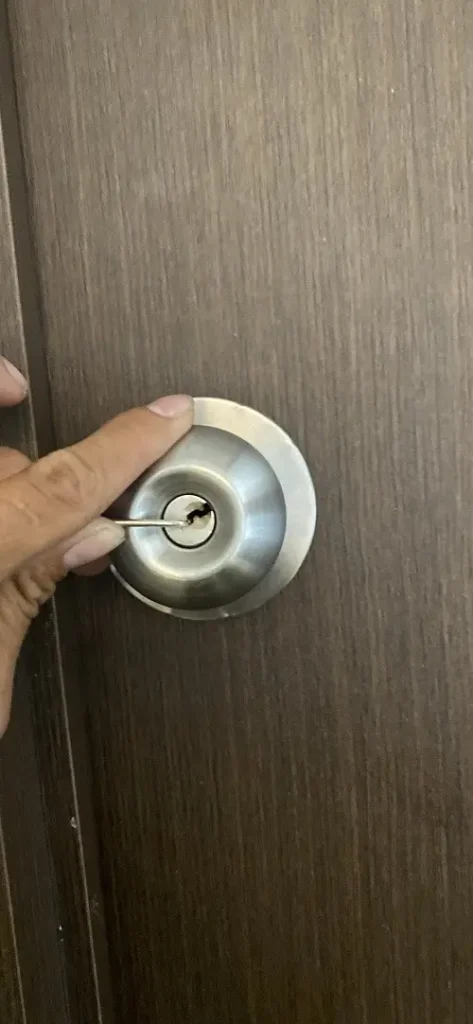 Dịch vụ Sửa khóa quận Tân Phú Nhanh chóng, 15p Có Mặt | Kubet
