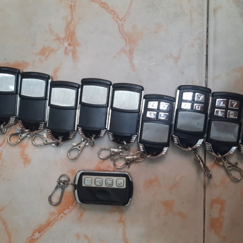 Làm chìa khoá cửa cuốn có được không? Giá bao nhiêu?