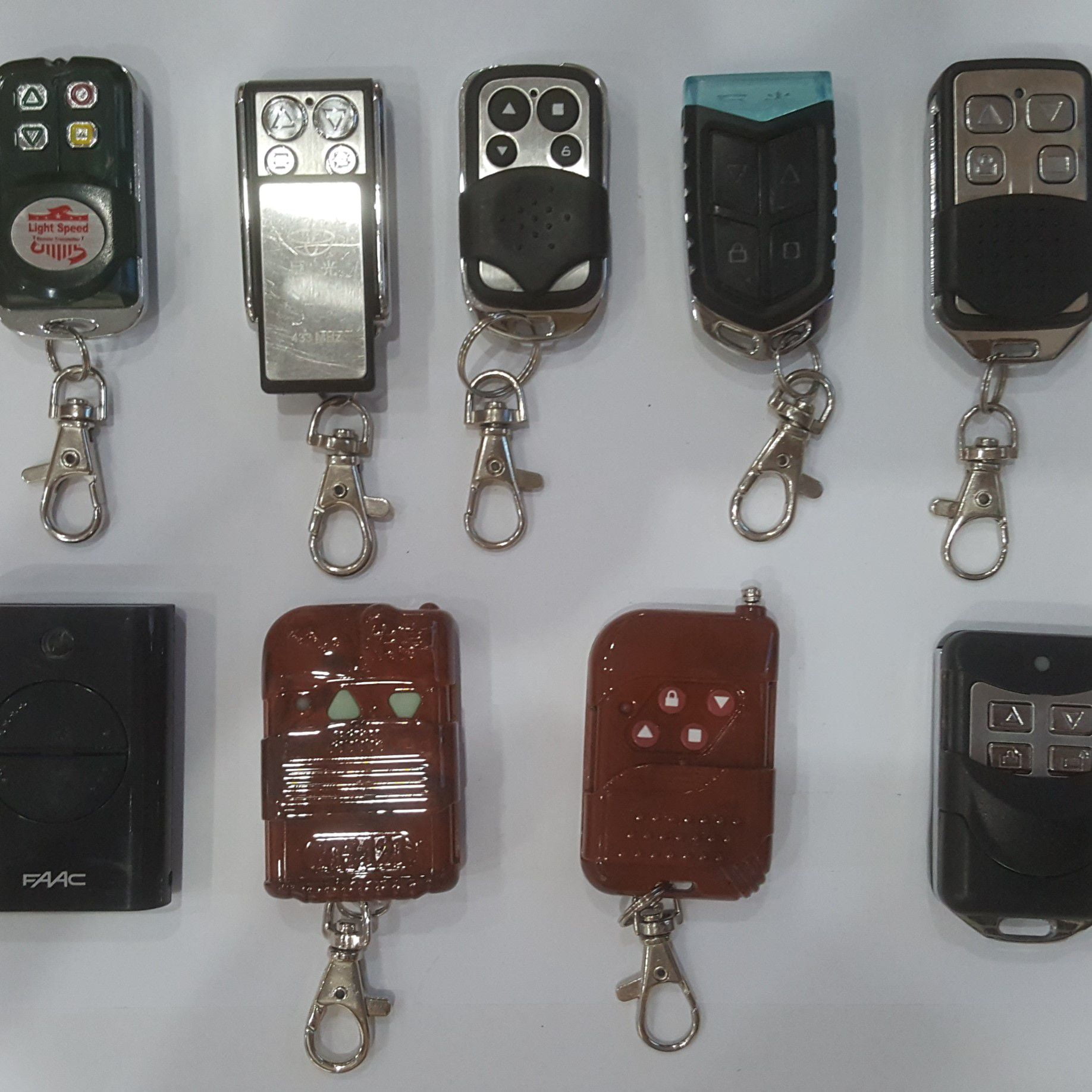 sao chép chìa khóa cửa cuốn sao chép chìa khóa cửa cuốn