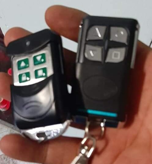[HƯỚNG DẪN] Cách sao chép chìa khoá cửa cuốn trong 30s