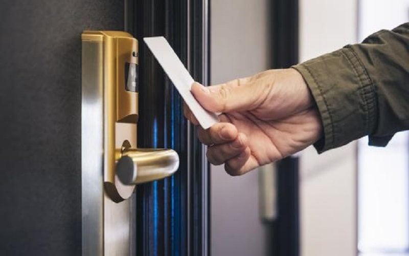 cách mở cửa bằng thẻ từ cách mở cửa bằng thẻ từ