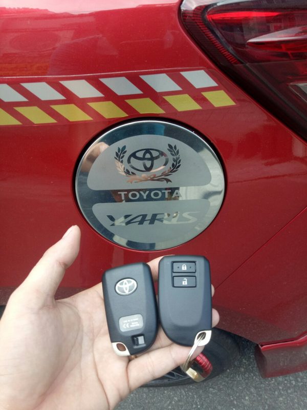 làm chìa khóa xe toyota