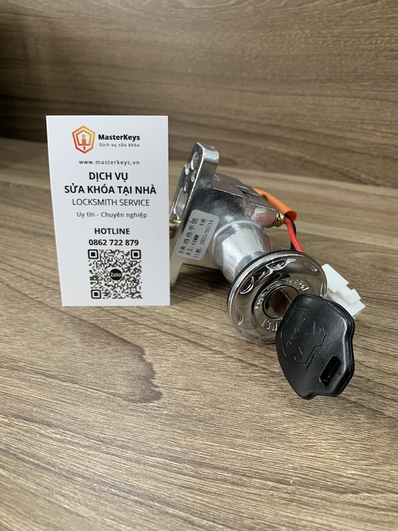Thay Ổ Khoá Xe Điện Hết Bao Nhiêu? [Báo Giá Mới]