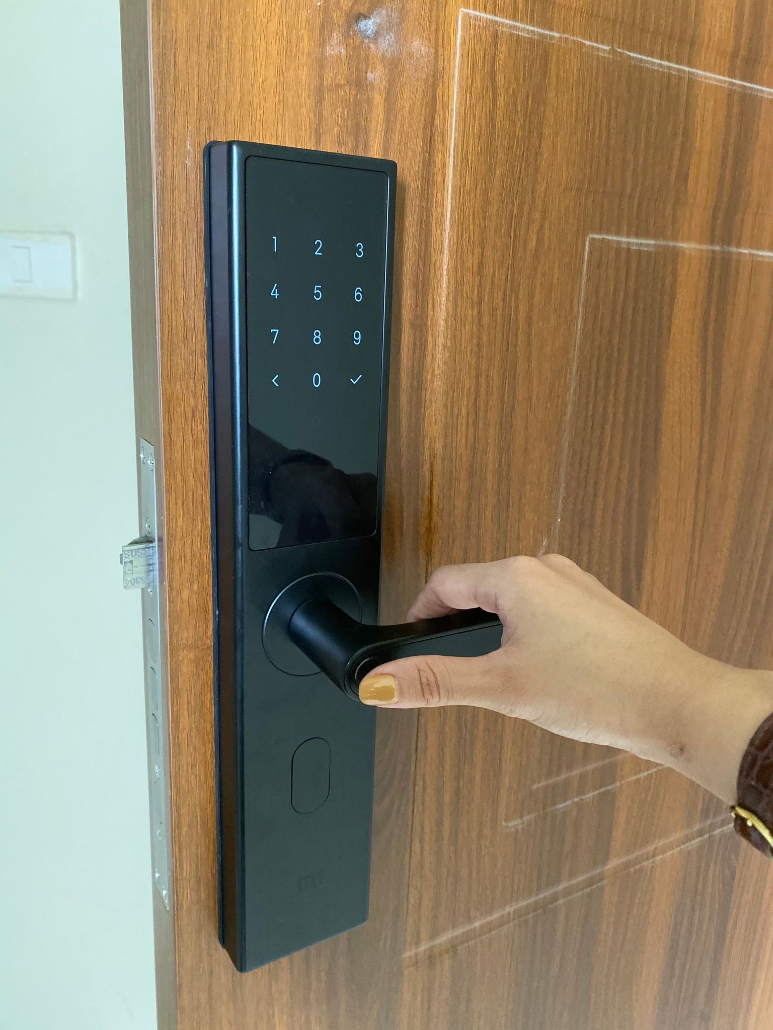 Các loại khóa cửa phòng ngủ - Lựa chọn phù hợp để đảm bảo an toàn và thẩm mỹ cho không gian riêng Các loại khóa cửa phòng ngủ - Lựa chọn phù hợp để đảm bảo an toàn và thẩm mỹ cho không gian riêng
